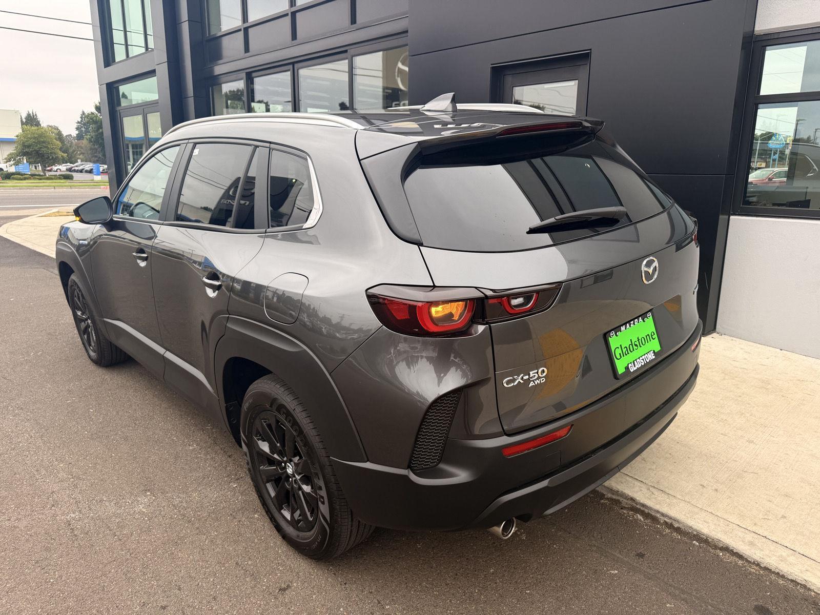 2025 Mazda CX-50 Preferred photo 4
