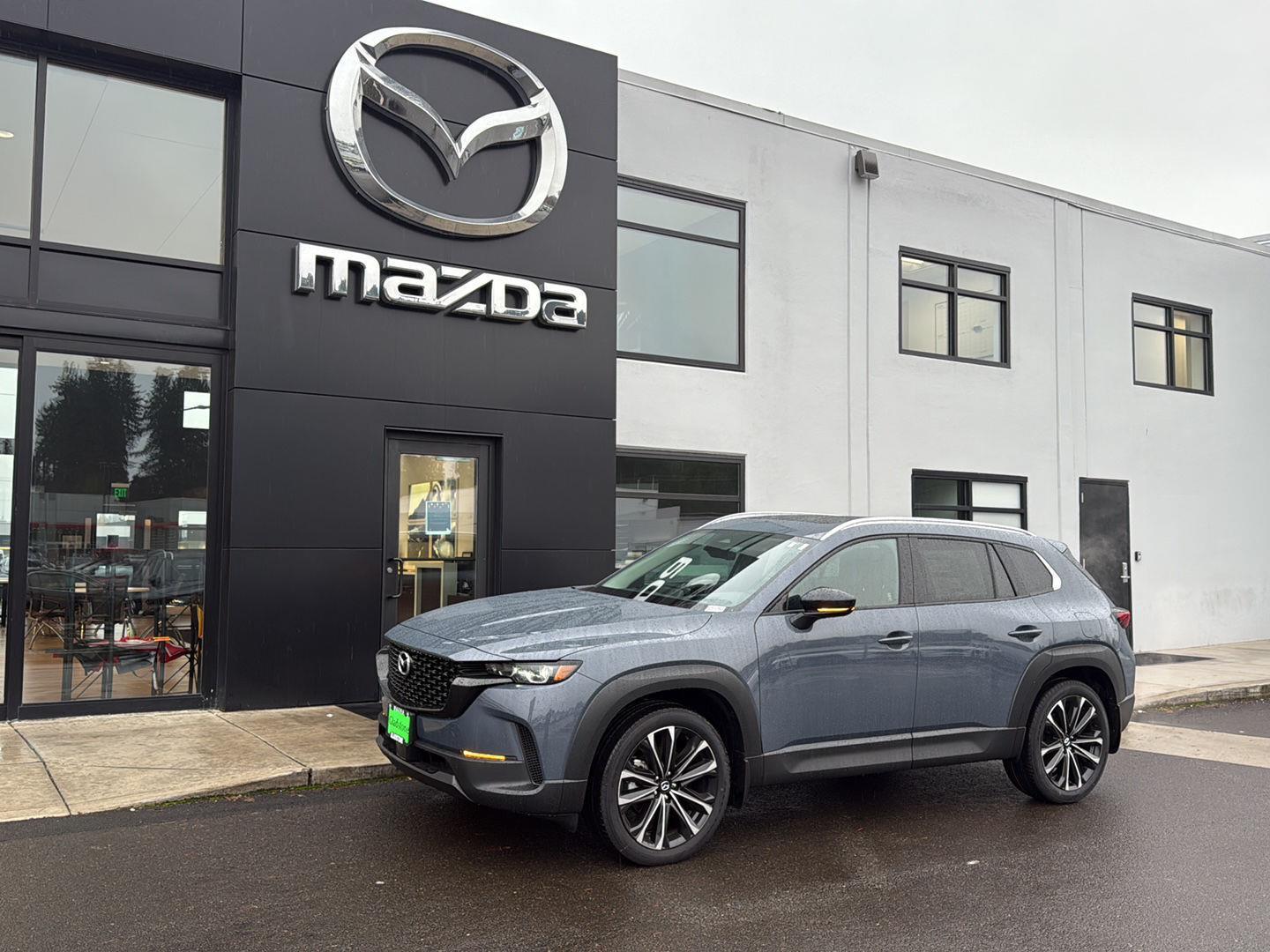 2025 Mazda CX-50 Premium Plus's photo