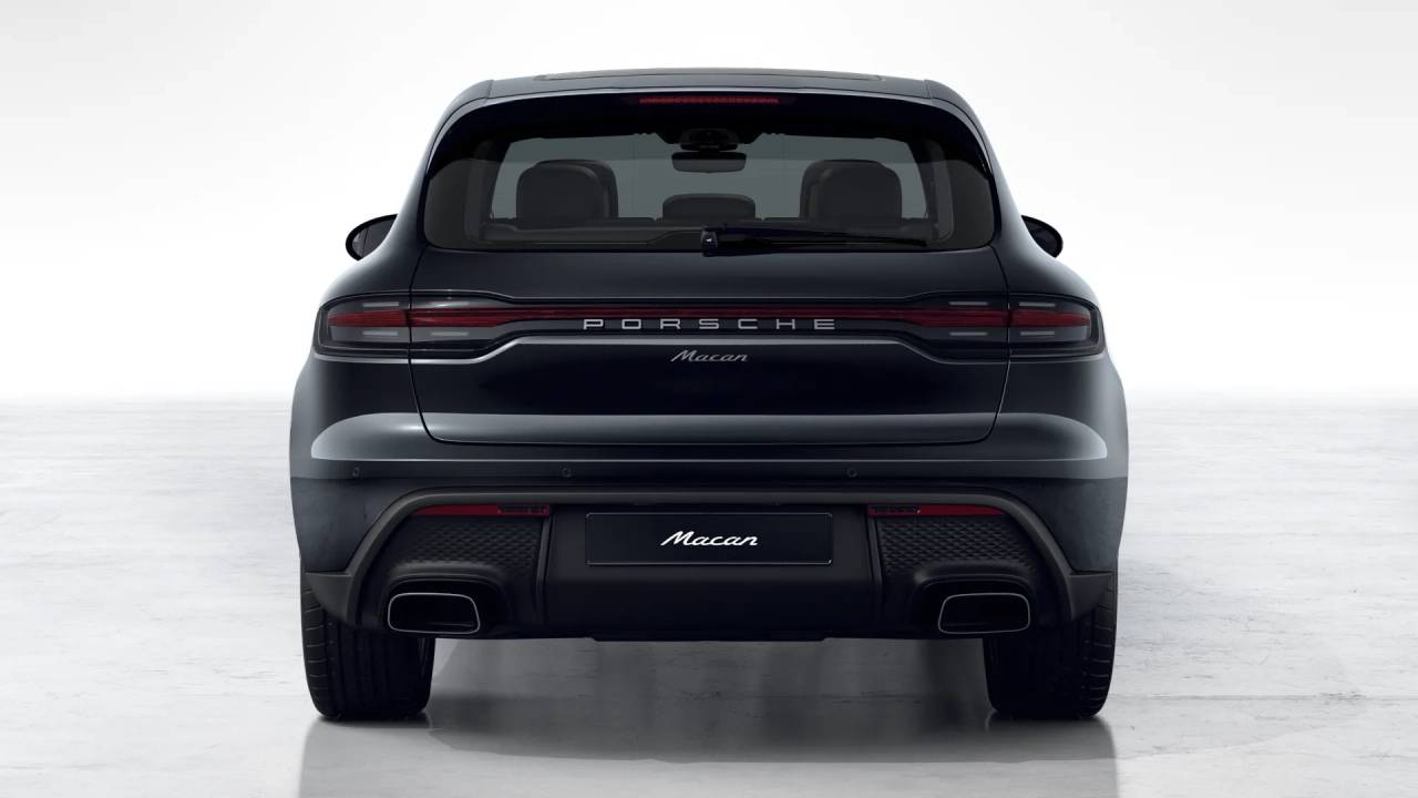 2026 Porsche Macan T photo 6