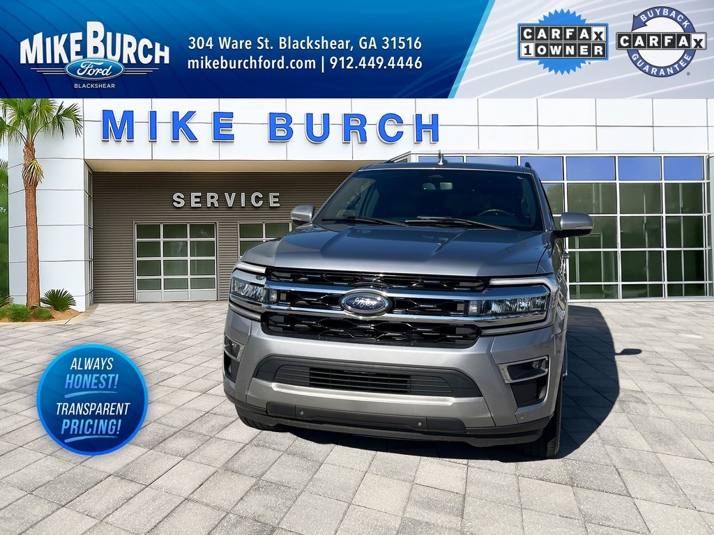 2023 Ford Expedition Limited's photo