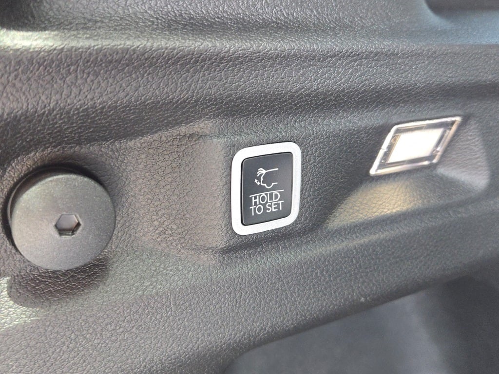 2025 Jeep Grand Cherokee Altitude X photo 18