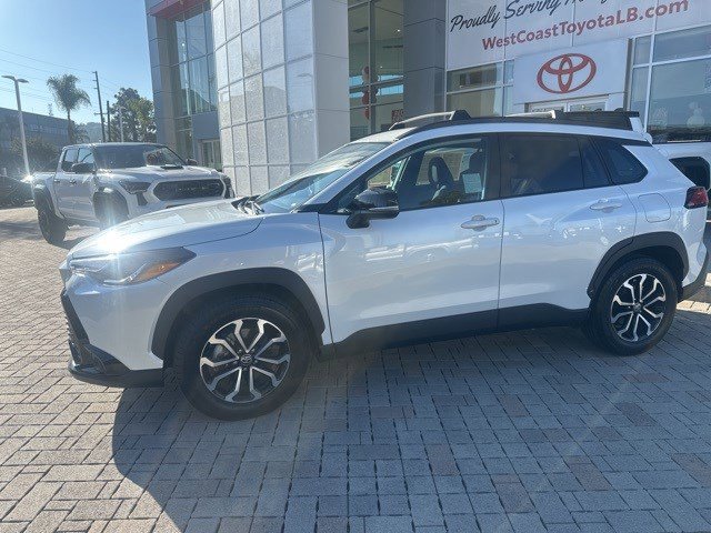 Certified 2025 Toyota Corolla Cross SE with VIN 7MUFBABG2SV074918 for sale in Kansas City