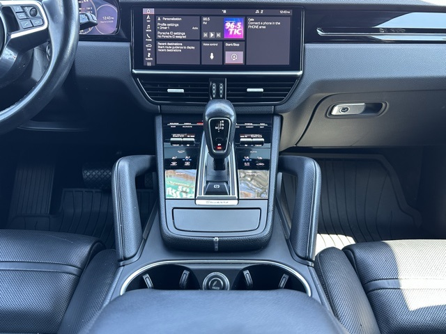 2019 Porsche Cayenne Base photo 9