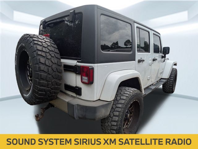 2015 Jeep Wrangler Unlimited Sahara photo 4