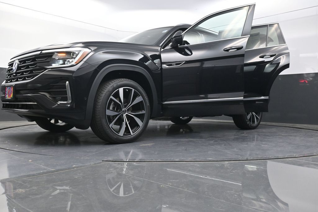 2025 Volkswagen Atlas SEL Premium R-Line photo 28