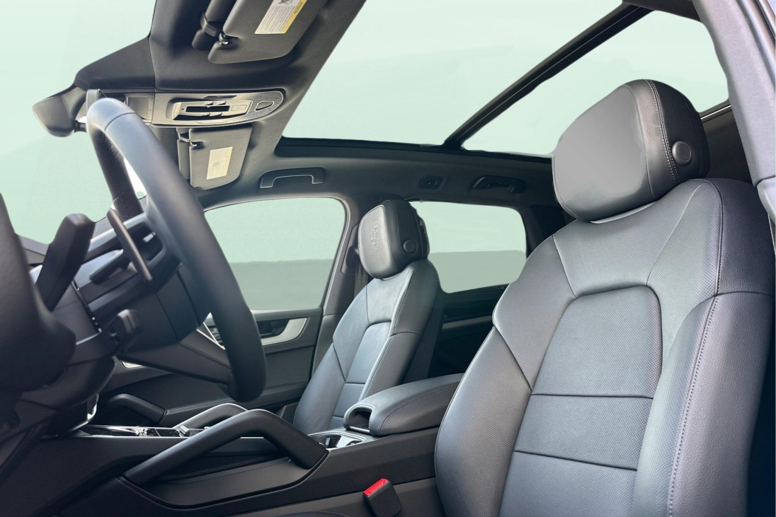 2026 Porsche Cayenne E-Hybrid photo 3