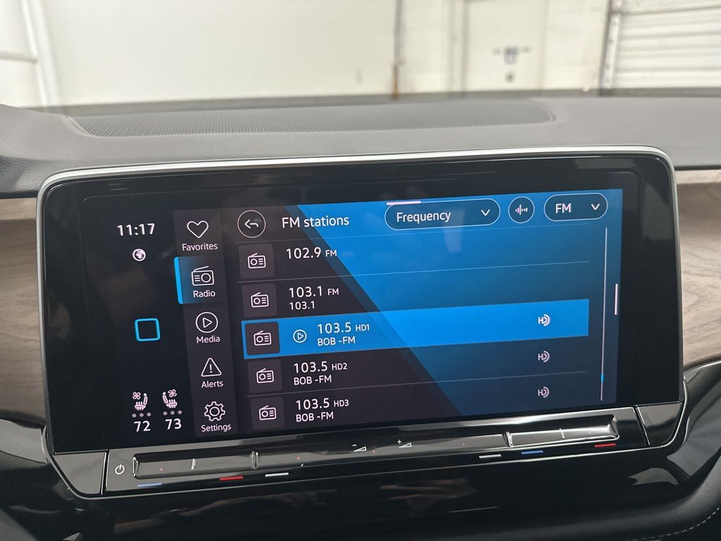 2024 Volkswagen Atlas SE Technology photo 12