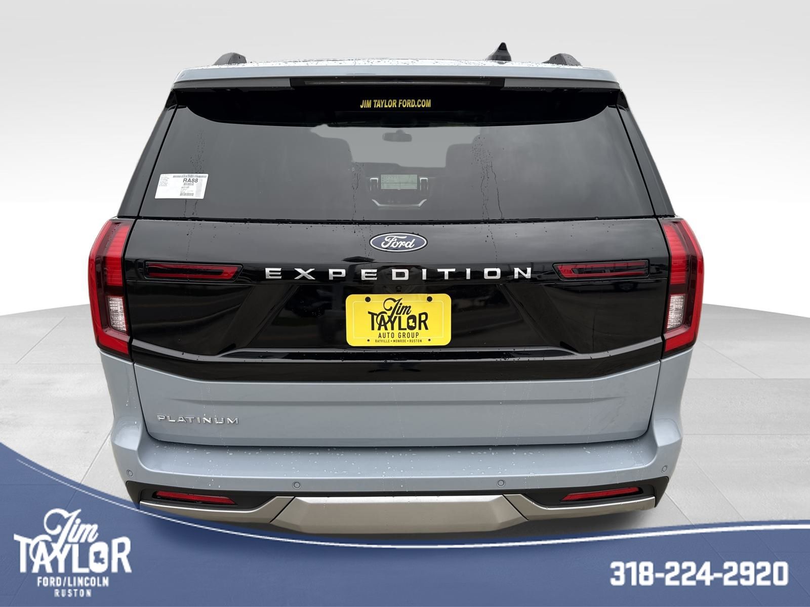 2025 Ford Expedition Platinum photo 3