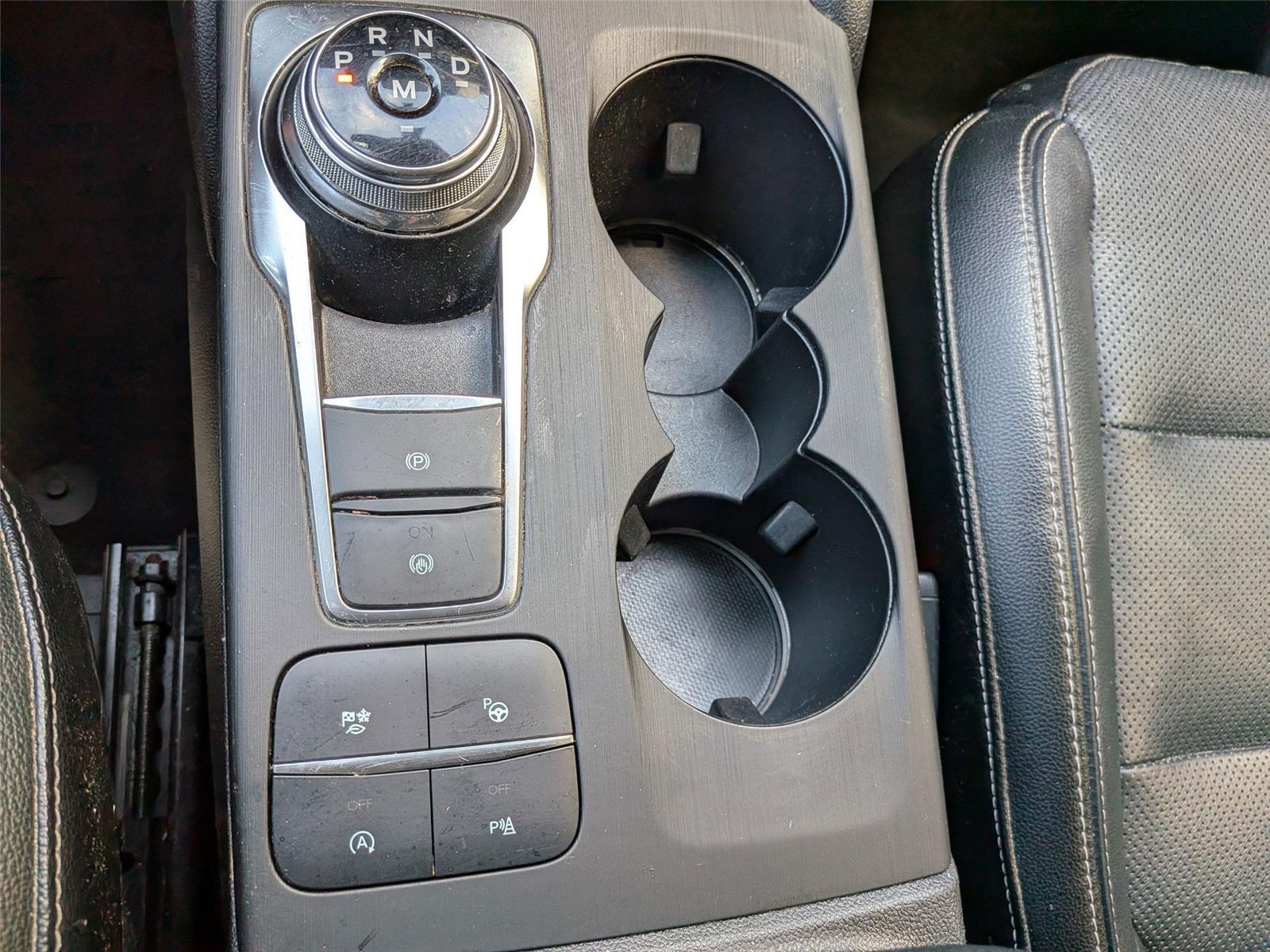 2020 Ford Escape Titanium photo 18