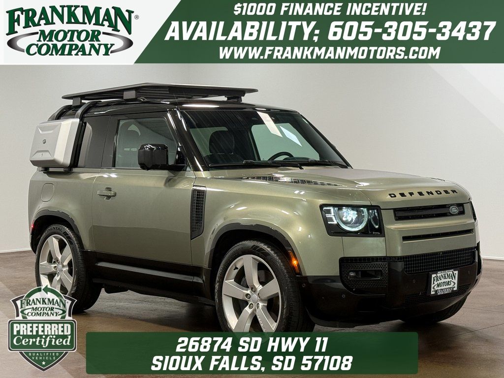 2024 Land Rover Defender X-Dynamic SE's photo