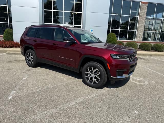 2025 Jeep Grand Cherokee Limited photo 7