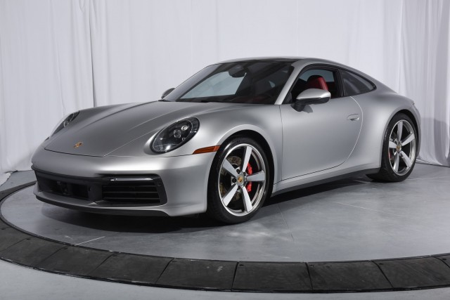 ミニカー Porsche 911 Carrera 4 GTS 2021 Silver Minichamps 1:43 Porsche 911 (992) Carrera 4 GTS 2021 silver
