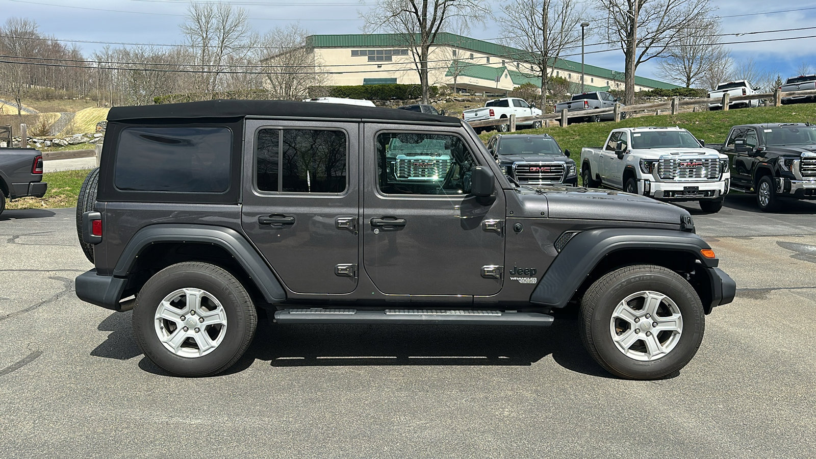 PreOwned 2021 JEEP WRANGLER UNLIMITED SPORT S 4×4 in Carmel MW0401S