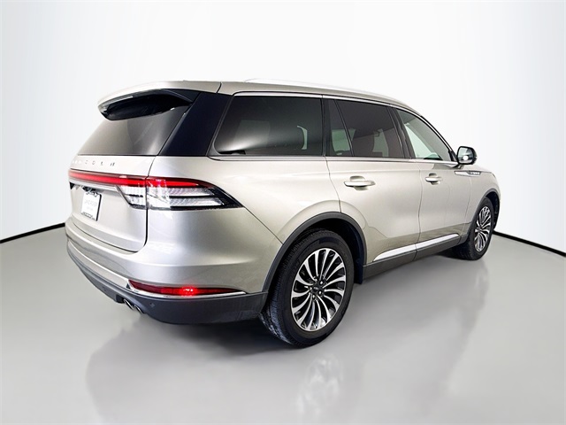 2023 Lincoln Aviator Reserve photo 2
