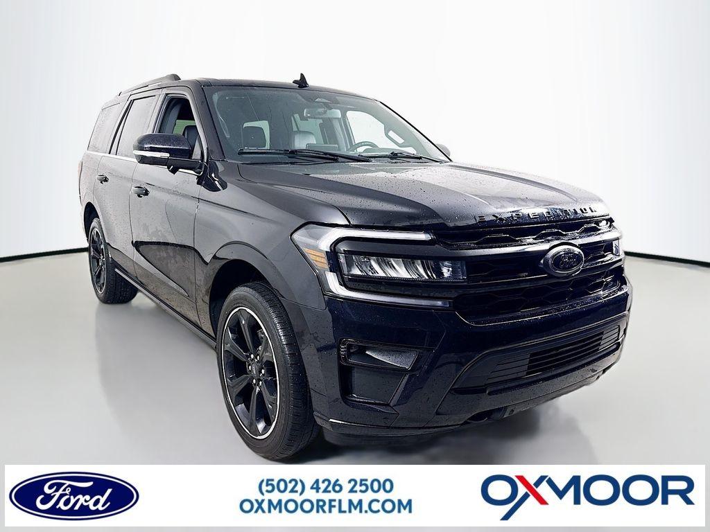 2023 Ford Expedition Limited's photo