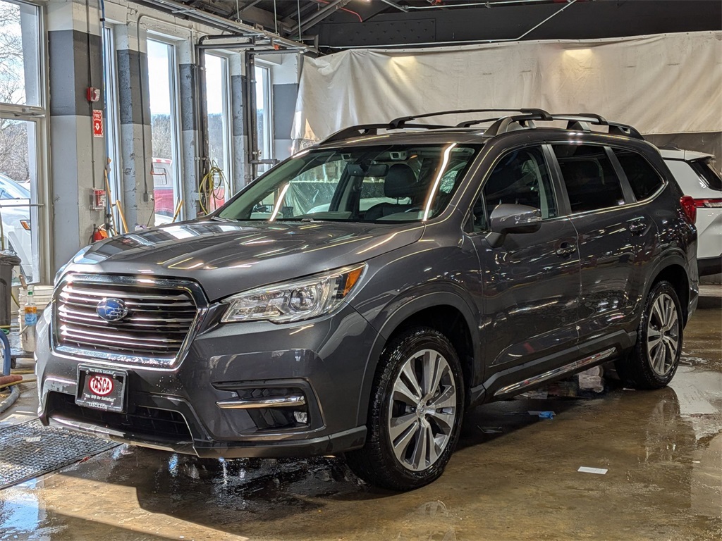 2022 Subaru Ascent Limited's photo