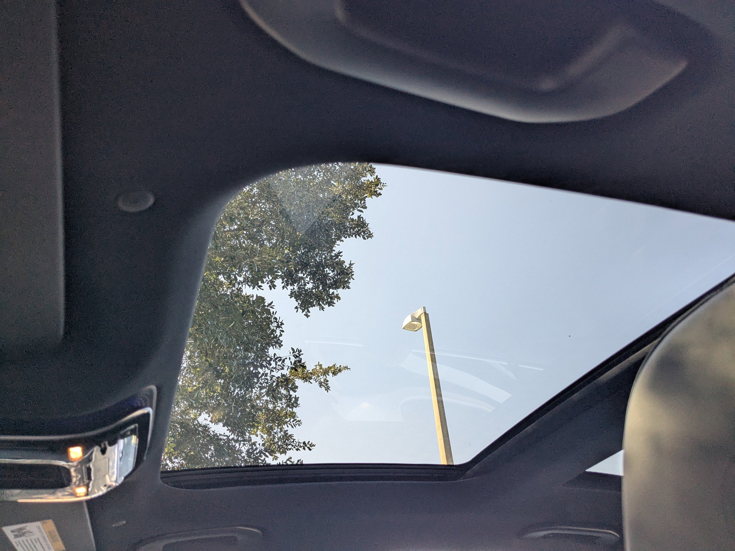 2026 Mercedes Benz C AMG 63 S E PERFORMANCE photo 3