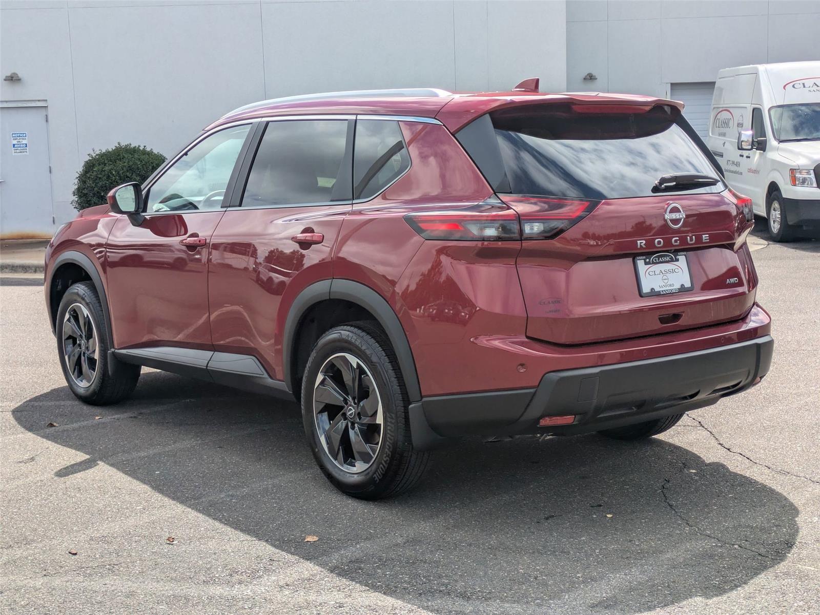 2026 Nissan Rogue SV photo 4