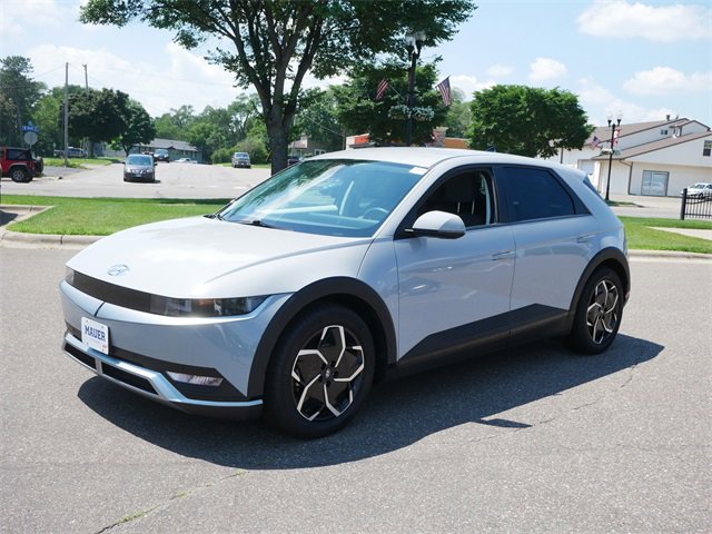 2024 Hyundai Ioniq 5 SEL photo 3