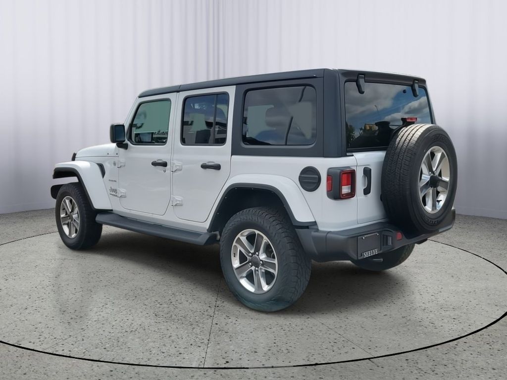 2021 Jeep Wrangler Unlimited Sahara photo 3