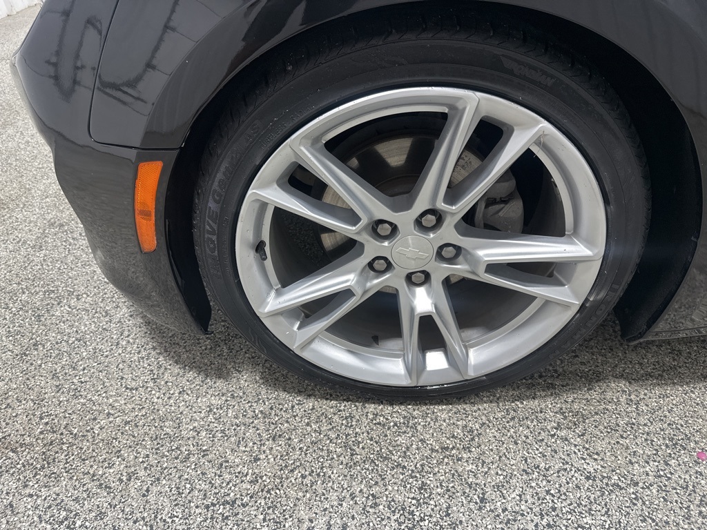2019 Chevrolet Camaro 1LT photo 6