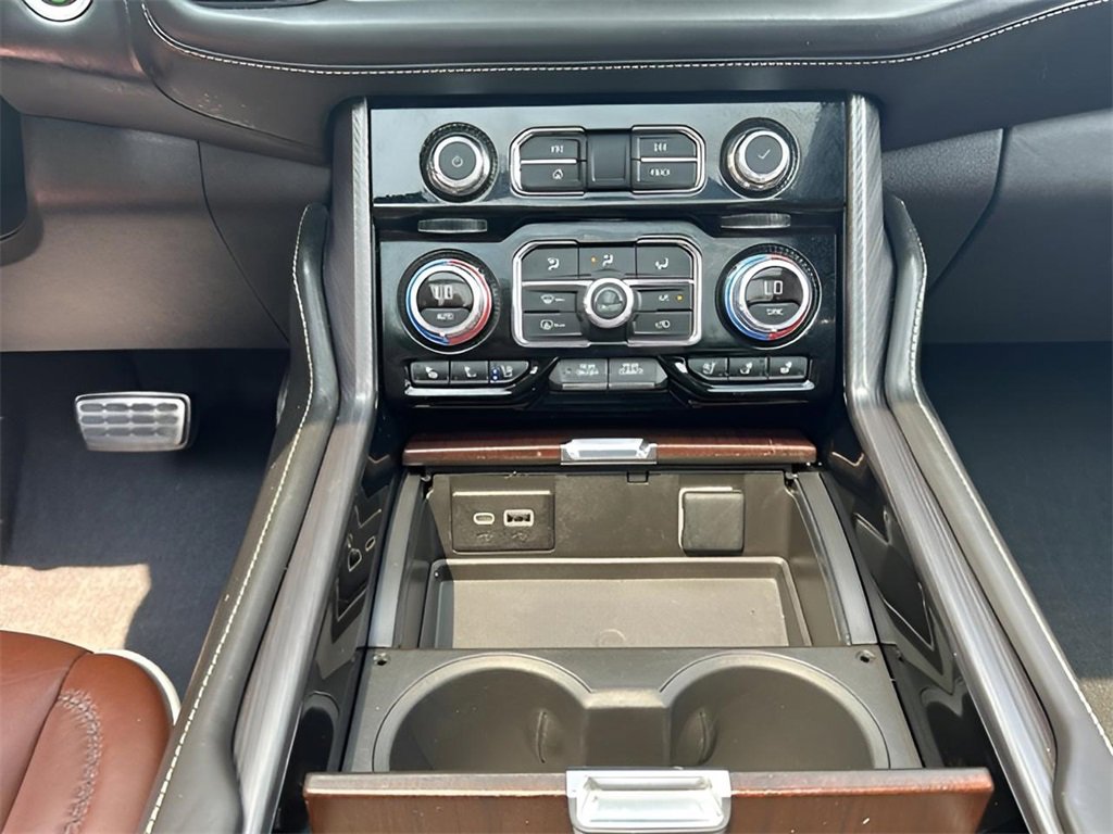 2023 Gmc Yukon Denali Ultimate photo 9