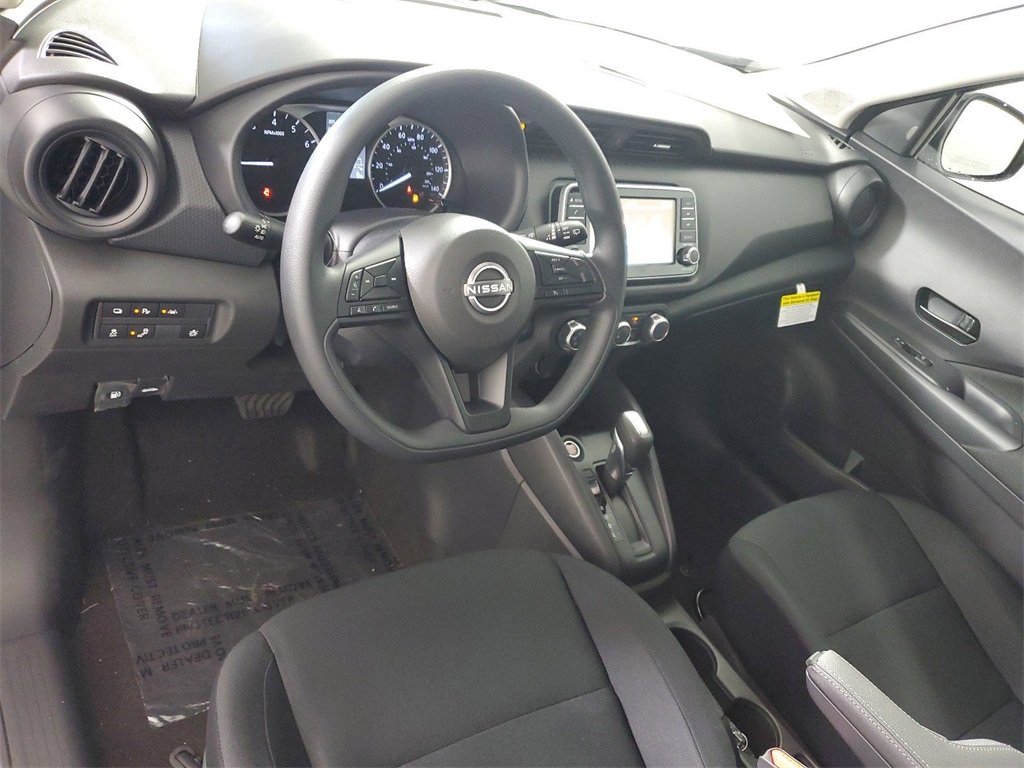 2024 Nissan Kicks S photo 15