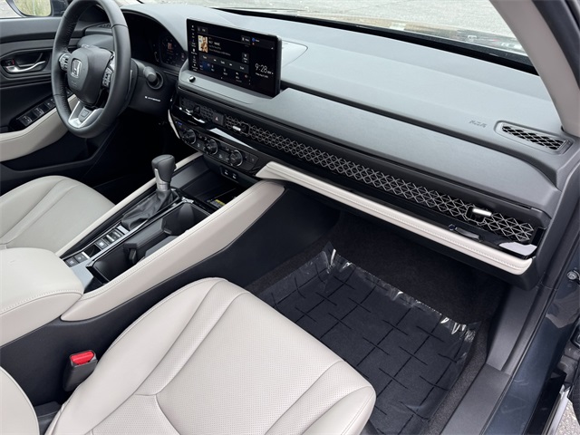 2025 Honda Accord Hybrid Touring photo 7