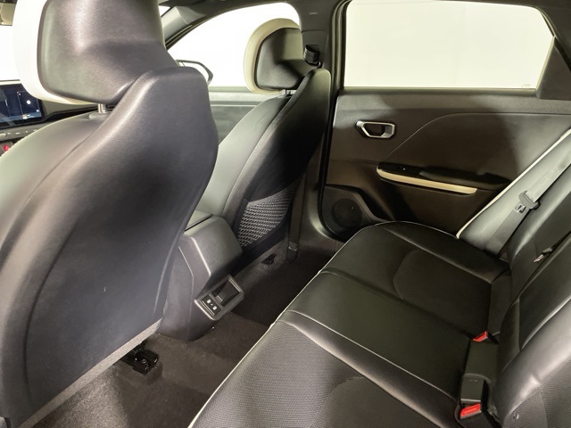 2025 Kia K4 GT-Line photo 34