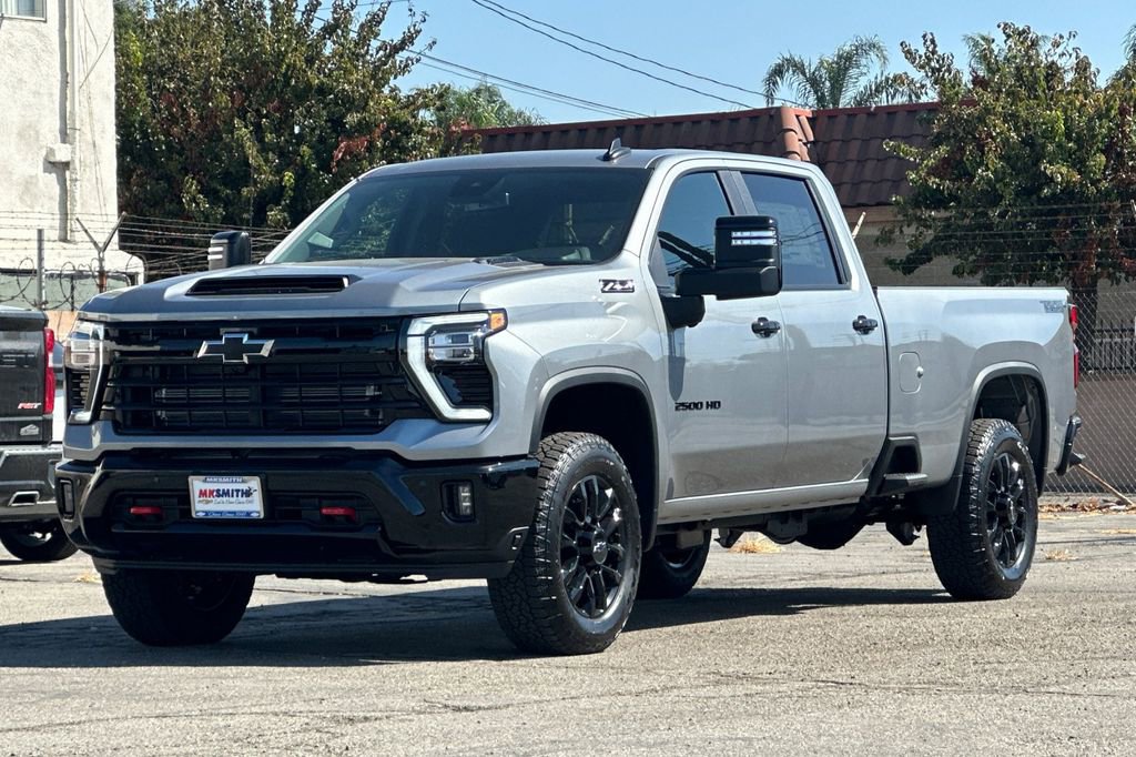 2026 Chevrolet Silverado 2500HD LT photo 8