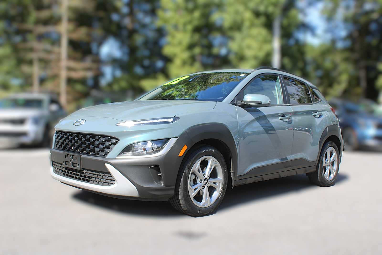 2022 Hyundai Kona SEL photo 2