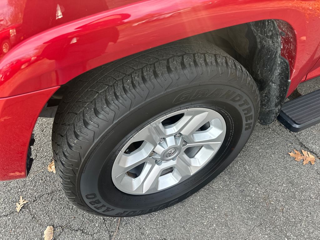 2023 Toyota 4Runner SR5 Premium photo 2