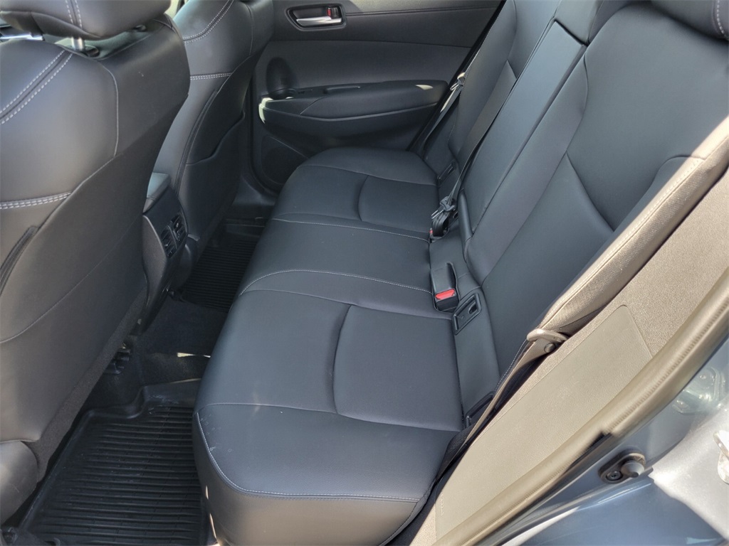 2023 Toyota Corolla Cross XLE photo 11