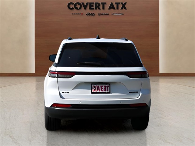 2025 Jeep Grand Cherokee Limited photo 4