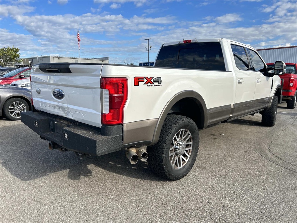 2018 Ford F-250 King Ranch photo 2