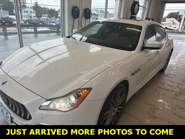 2017 Maserati Quattroporte Q4 GranLusso photo 3