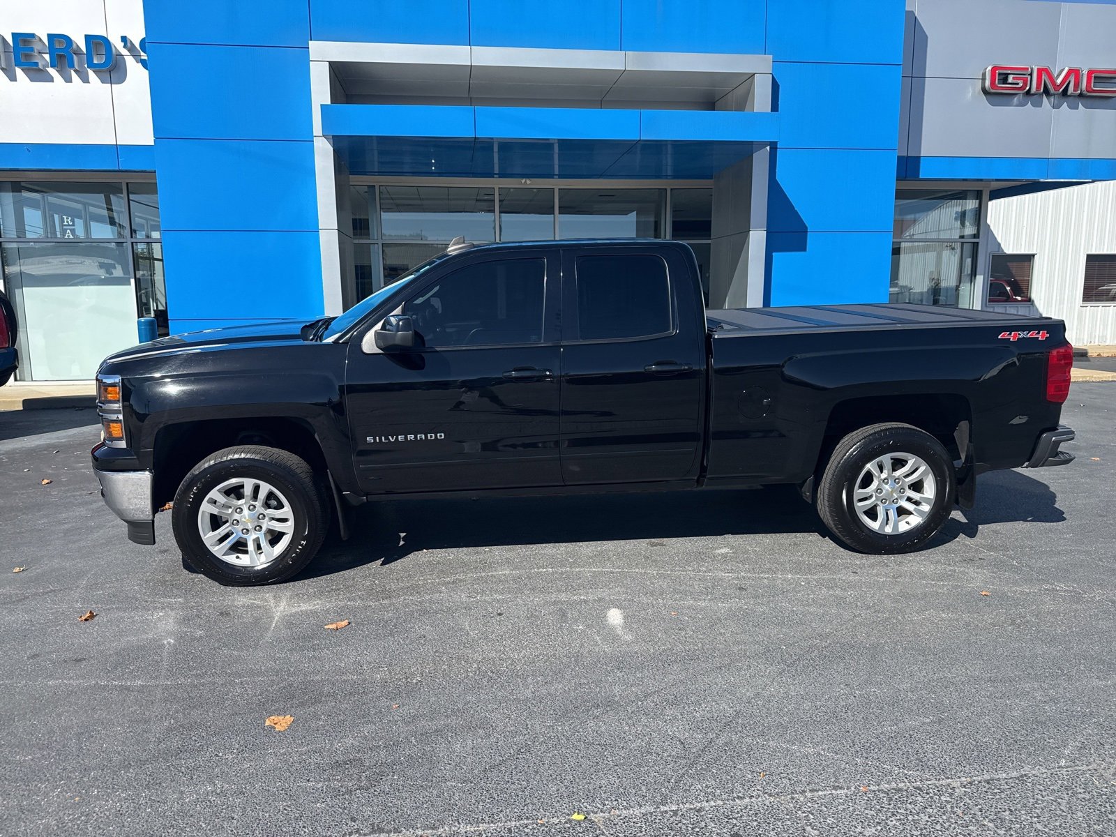 2015 Chevrolet Silverado 1500 LT photo 5
