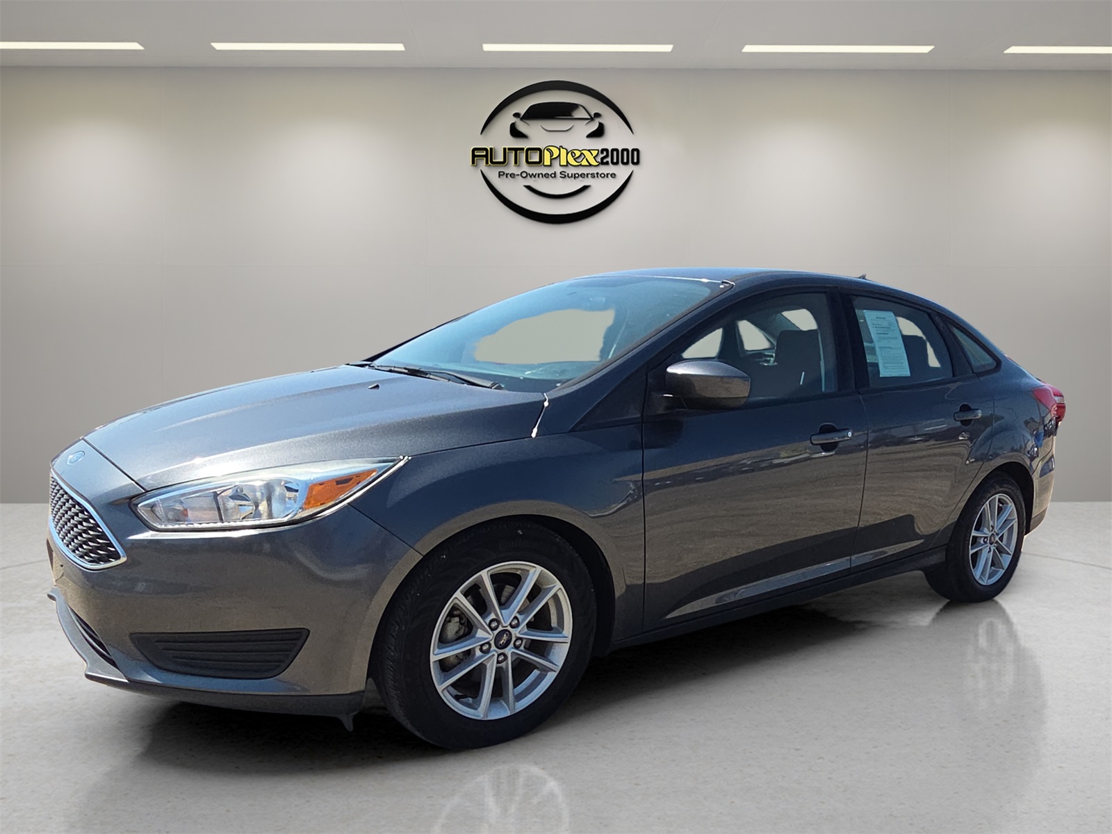 2018 Ford Focus SE photo 3