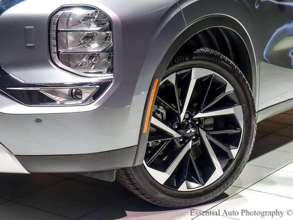 2023 MITSUBISHI OUTLANDER - Image 4