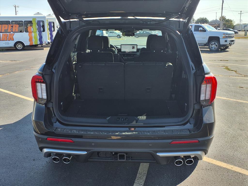 2025 Ford Explorer Platinum photo 11