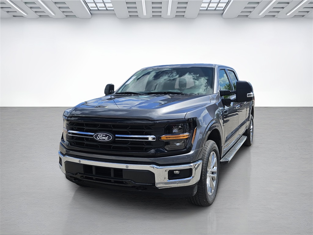 2025 Ford F-150 XLT photo 6