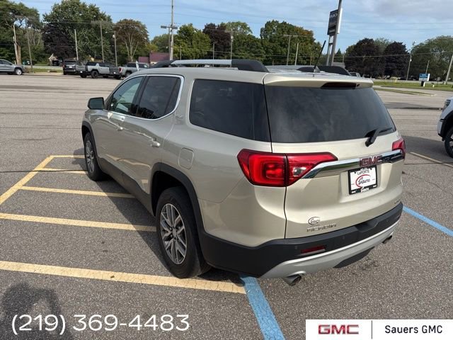 2017 Gmc Acadia SLE photo 3