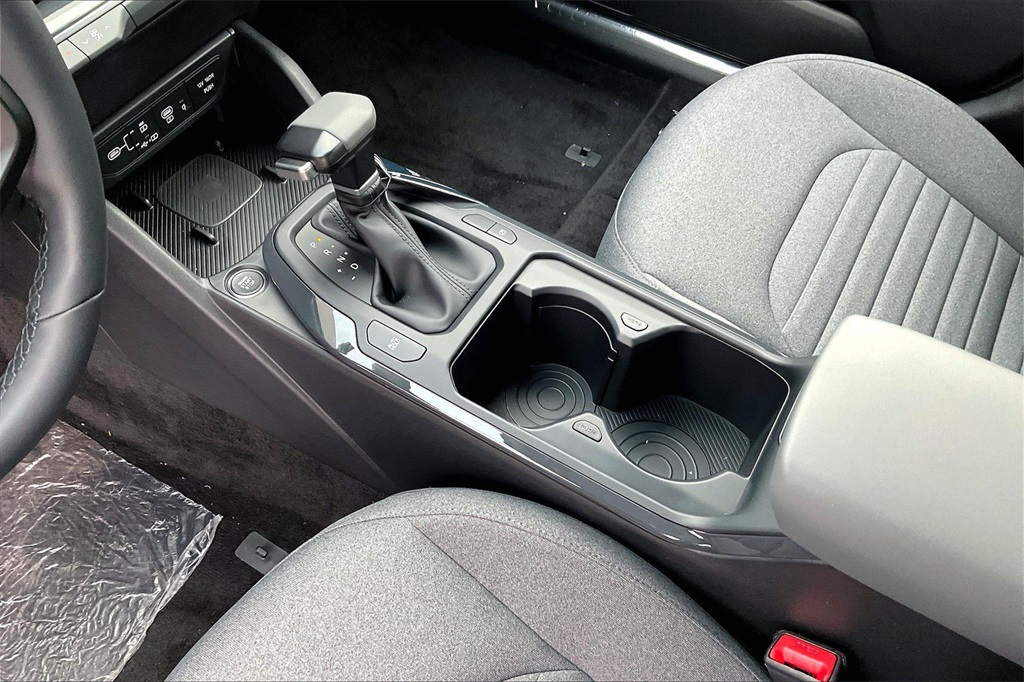 2025 Kia K4 EX photo 8