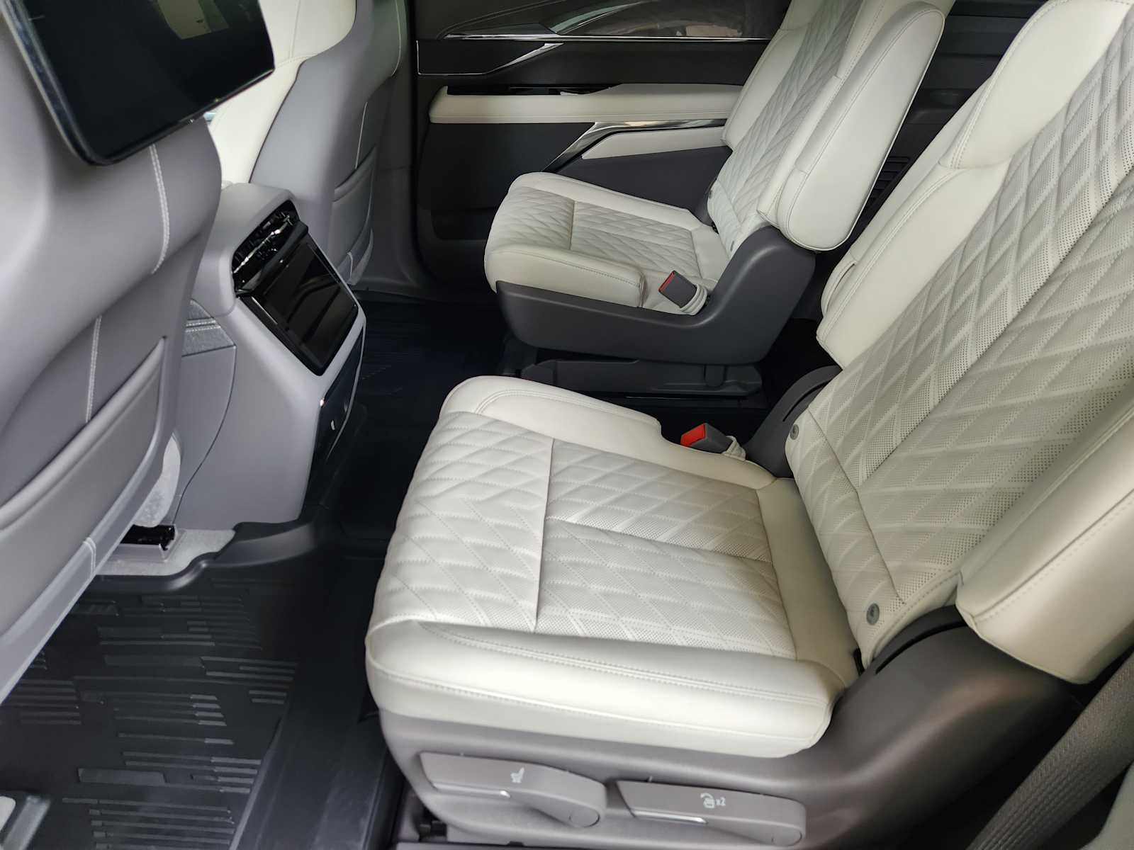 2026 Cadillac Escalade IQ Sport photo 20