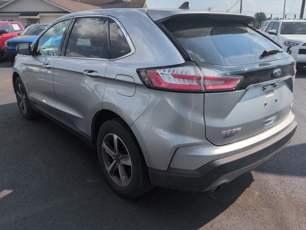 2020 Ford Edge SEL photo 3