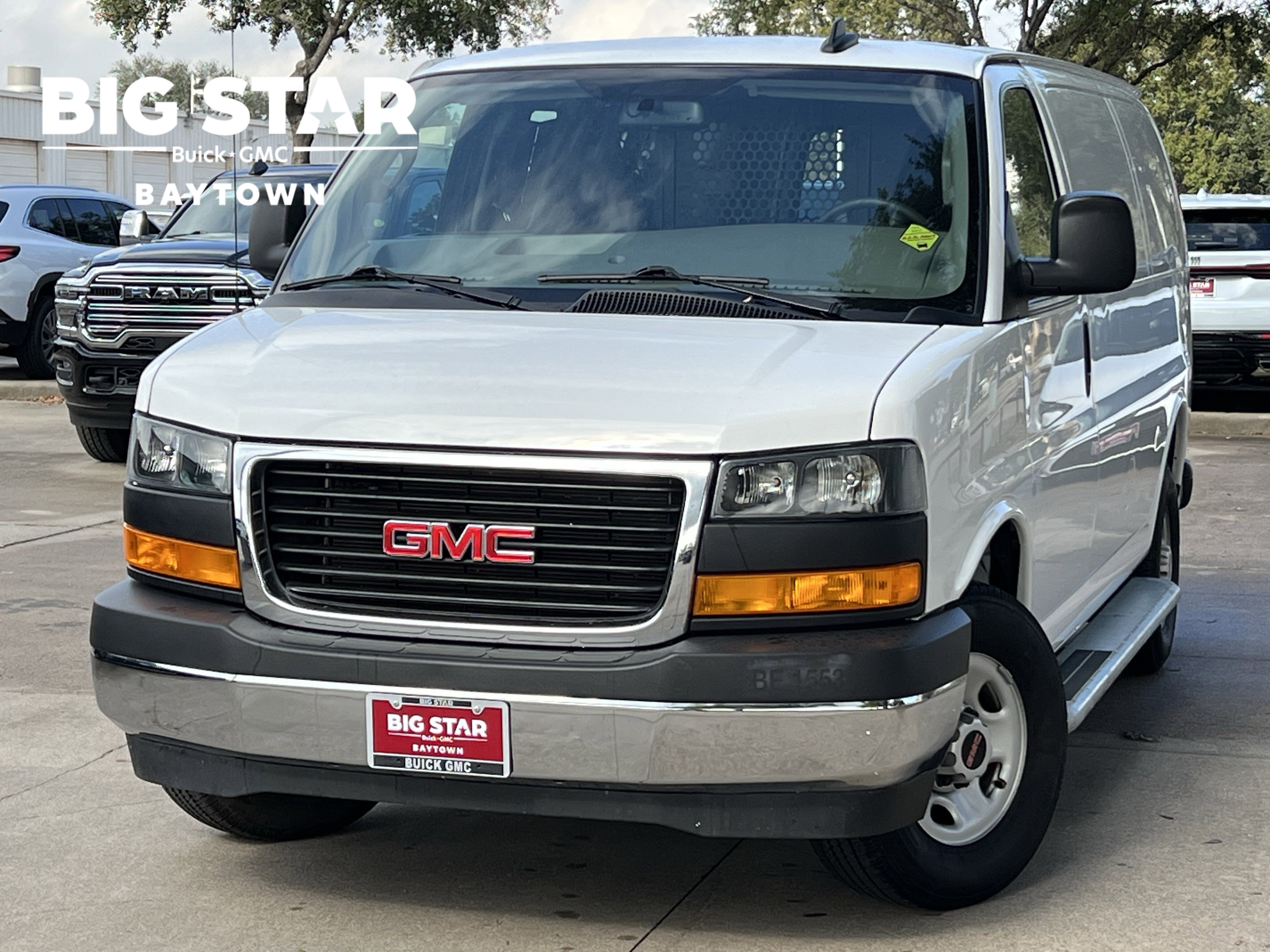 2024 GMC Savana Cargo Work Van's photo