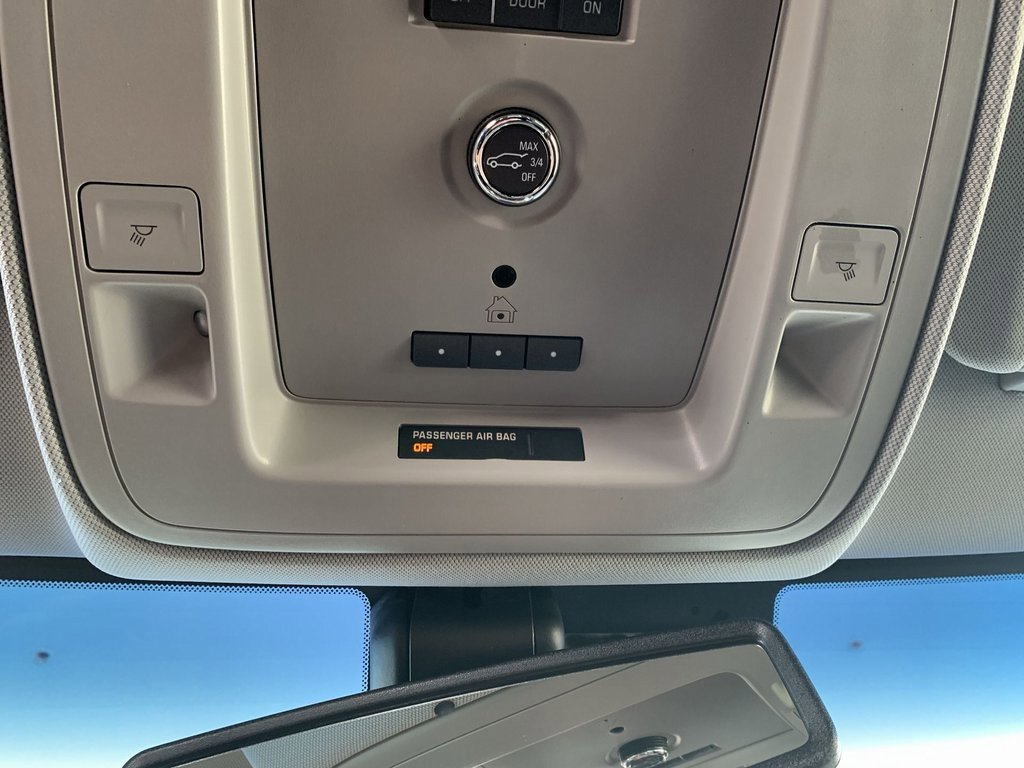 2015 Chevrolet Tahoe LT photo 27