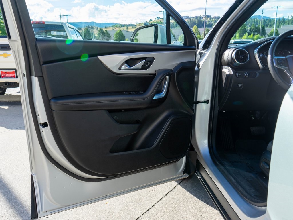 2021 Chevrolet Blazer 2LT photo 12