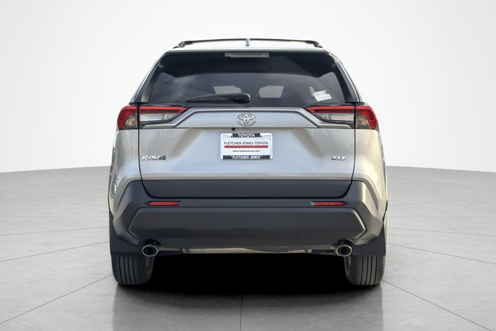 2021 Toyota RAV4 XLE photo 4