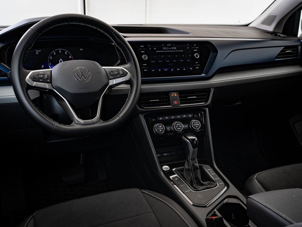 2024 Volkswagen Taos SE photo 4